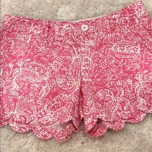 Barley used Lilly Pulitzer scalloped shorts
